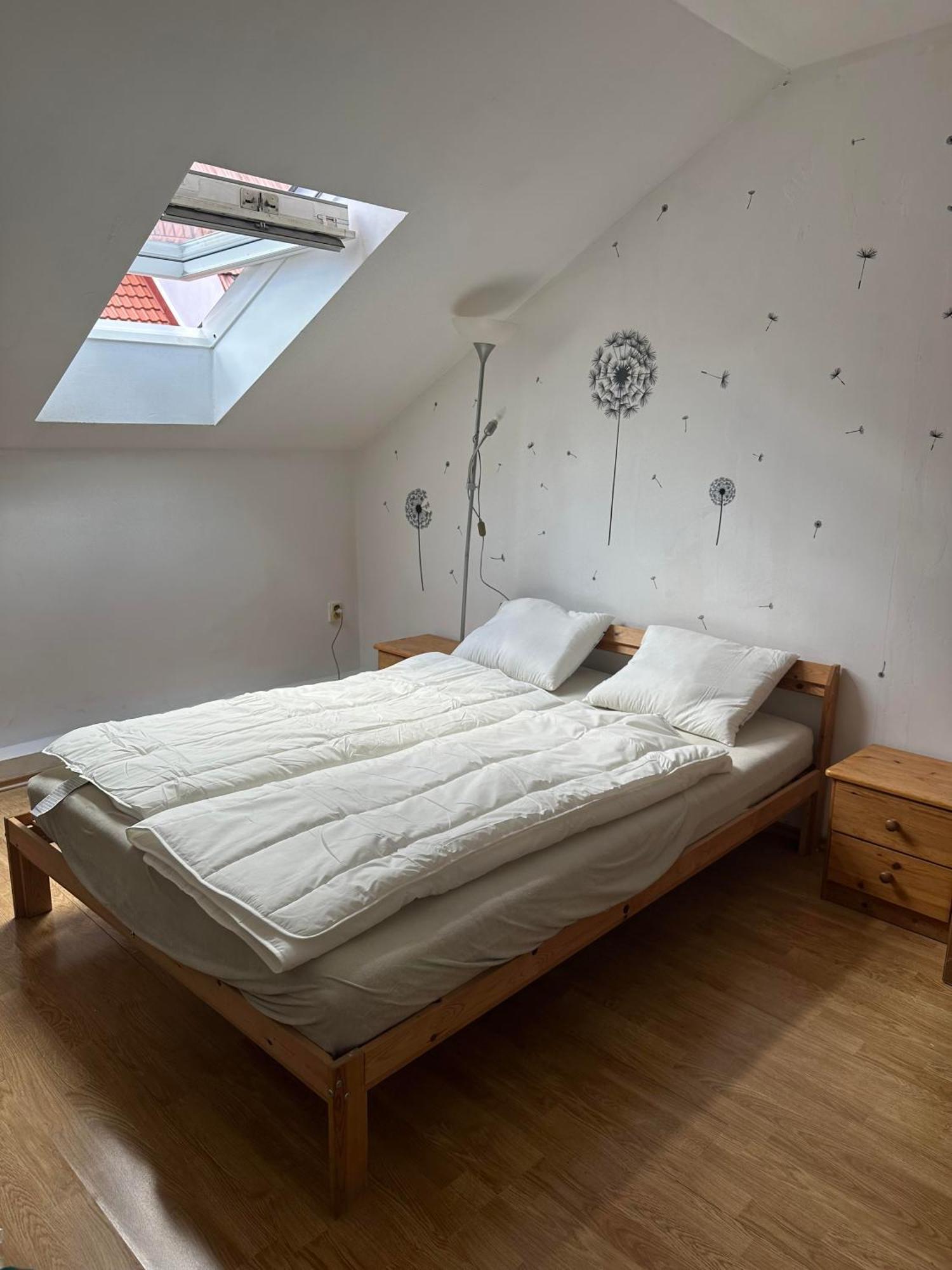 C Private Room In City Center In Братислава Экстерьер фото